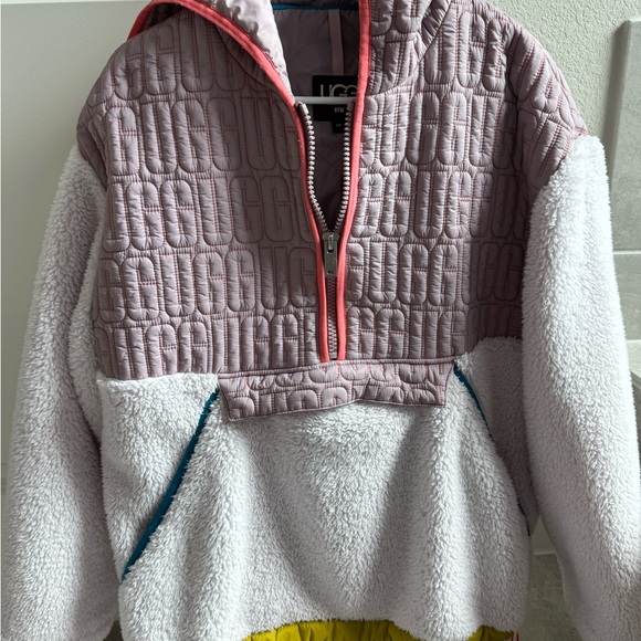 UGG Jackets & Blazers - UGG Women Quilted Pullover Sherpa Jacket - Light Pink & White